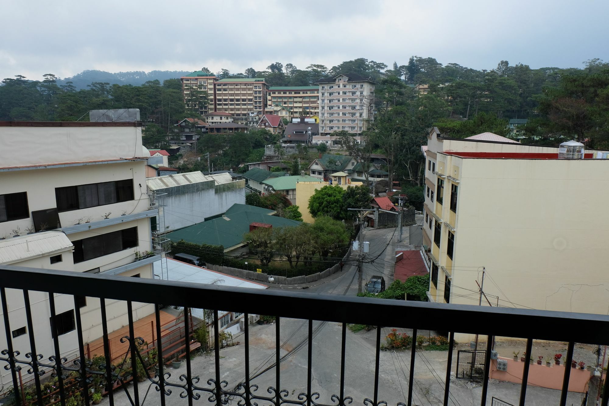 Vybe Travellers Pad Apartment Baguio City Екстериор снимка
